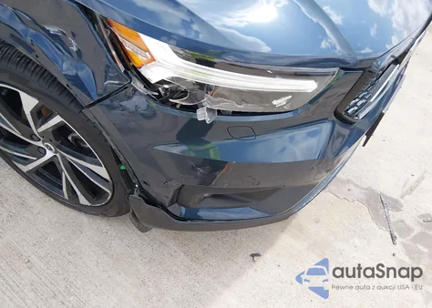 2022 Volvo Xc40 T4 R-Design from USA, damaged, VIN YV4AC2HMXN2646136